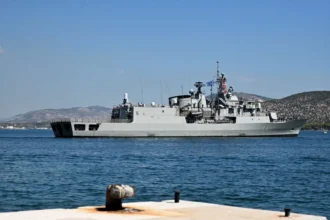 Ξεκινά η Φρεγάτα «ΣΠΕΤΣΑΙ» κατά των Χούθι: Δηλώσεις Δένδια για «ΚΕΝΤΑΥΡΟΣ» και νέα συστήματα αεράμυνας
