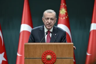 Ο Ερντογάν ζητά την επιστροφή της Κριμαίας στην Ουκρανία κόντρα στη Ρωσία