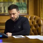 Ο Ζελένσκι λέει στον Πούτιν: «Είσαι ηλίθιος»