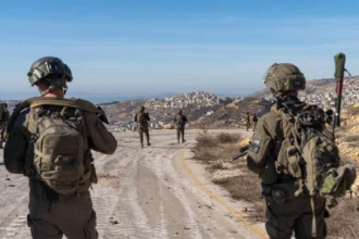 Νέα Ισραηλινή εισβολή κατά της Συρίας: Τεθωρακισμένα προέλασαν καθώς η IAF σαρώνει θέσεις του Τζολάνι