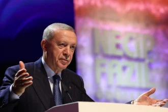 Η Τουρκία θέτει στρατηγική απειλή στην περιοχή: Πύραυλοι 2.000χλμ και απειλές για Κούρδους στο «μενού» του Ερντογάν