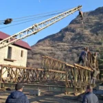 ΥΠΕΘΑ: Ο Ελληνικός στρατός στην Αρμενία στήνει γέφυρες ΜΠΕΛΕΫ για βοήθεια μετά τις πλημμύρες + ΒΙΝΤΕΟ