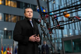 Βόμβες αλήθειας ΥΠΑΜ ΗΠΑ Πιτ Χέγκσεθ στο ΝΑΤΟ: Ζητά «Αναβίωση του μαχητικού πνεύματος» και ξεκαθαρίζει «Δεν είμαστε o Θείος κορόιδο»