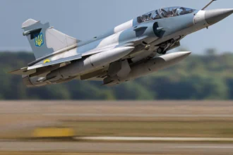 Τα Δελταπτέρυγα Mirage 2000 μπαίνουν στο πεδίο μάχης του πολέμου Ουκρανίας-Ρωσίας - Οι πρώτες προσγειώσεις