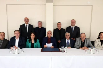ΕΚΤΑΚΤΟ: Ο Οτσαλάν καλεί σε διάλυση του PKK