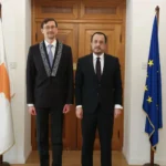 «Το Καζακστάν αναγνωρίζει την Κύπρο» – Ταραχή στην Τουρκία μετά τη δήλωση-βόμβα του Καζάκου Πρέσβη δίπλα στον Νίκο Χριστοδουλίδη