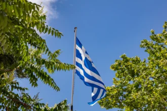 Η Ελλάδα προειδοποιεί τη νέα Συρία λέγοντας «όχι» σε παράνομη ΑΟΖ με την Τουρκία - Πίεση ΥΠΕΞ και για τους χριστιανικούς πληθυσμούς