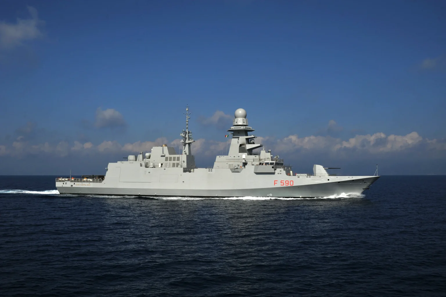 Ιταλικές φρεγάτες και 4η Belharra: Όσα αποκάλυψε ο Νίκος Δένδιας στο Φόρουμ των Δελφών