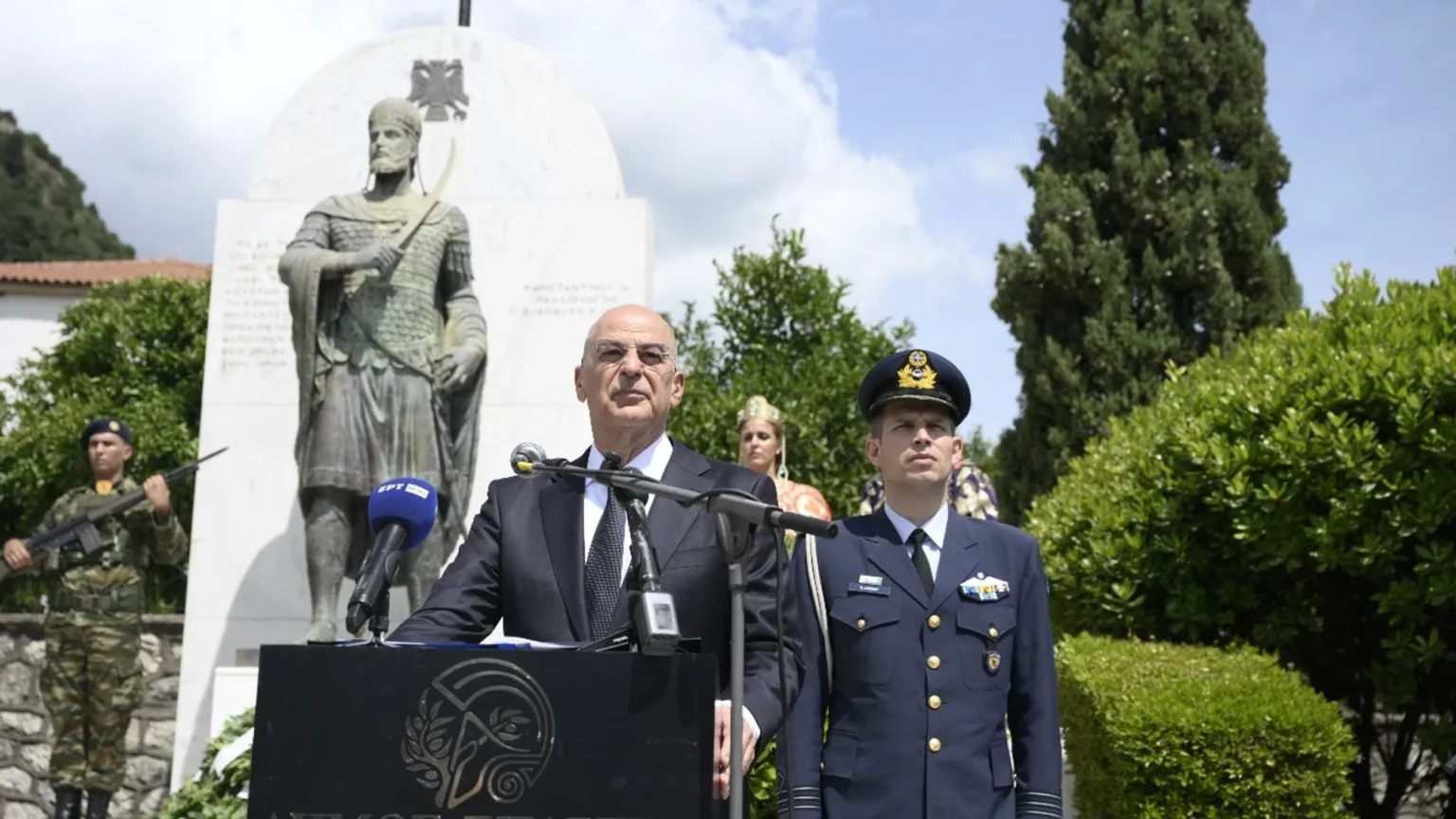 Προειδοποίηση Δένδια για Τουρκία και ΕΕ (SAFE) «Μην γίνει Κανονισμός της Κερκόπορτας» κατά της Ελλάδας - Μήνυμα από τον Μυστρά