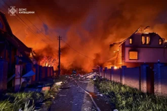 Δεύτερη νύχτα τρόμου στην Ουκρανία: Μαζικοί βομβαρδισμοί από την Ρωσία ανήμερα της γιορτής της «Μέρας του Κιέβου»