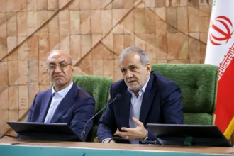 Ο Πέζεσκεκιάν απαντά στον Τραμπ: «Δεν θα υποταχθούμε σε κανέναν νταή»