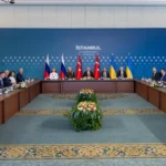 Η Ρωσία ζητά εδάφη και περιορισμούς στην κυριαρχία της Ουκρανίας - Τι ξέρουμε για τις διαπραγματεύσεις