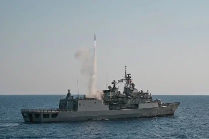 Ομοβροντία πυρών στο Ιόνιο: Ισχυρό μήνυμα αποτροπής αλλά & σήμα κινδύνου για τις ανάγκες σε ΠΝ & ΠΑ