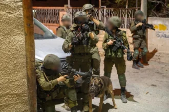 Η Χαμάς απειλεί με εκτέλεση των ομήρων - Πράσινο φως για κατάληψη της Γάζας