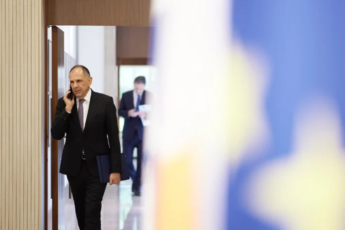 ΥΠΕΞ Γ. Γεραπετρίτης: «Το καλώδιο Ελλάδας–Κύπρου δεν θα σταματήσει λόγω Τουρκίας» — Απαντήσεις για την γραμμή της χώρας σε εξωτερική πολιτική, Παλαιστινιακό και ελληνοτουρκικά