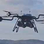 To Drone «ΚΕΡΒΕΡΟΣ» της ALTUS έδειξε τα δόντια του σε άσκηση του ΕΣ φορτωμένο με 2 αντιαρματικούς AKERON MP + Βίντεο