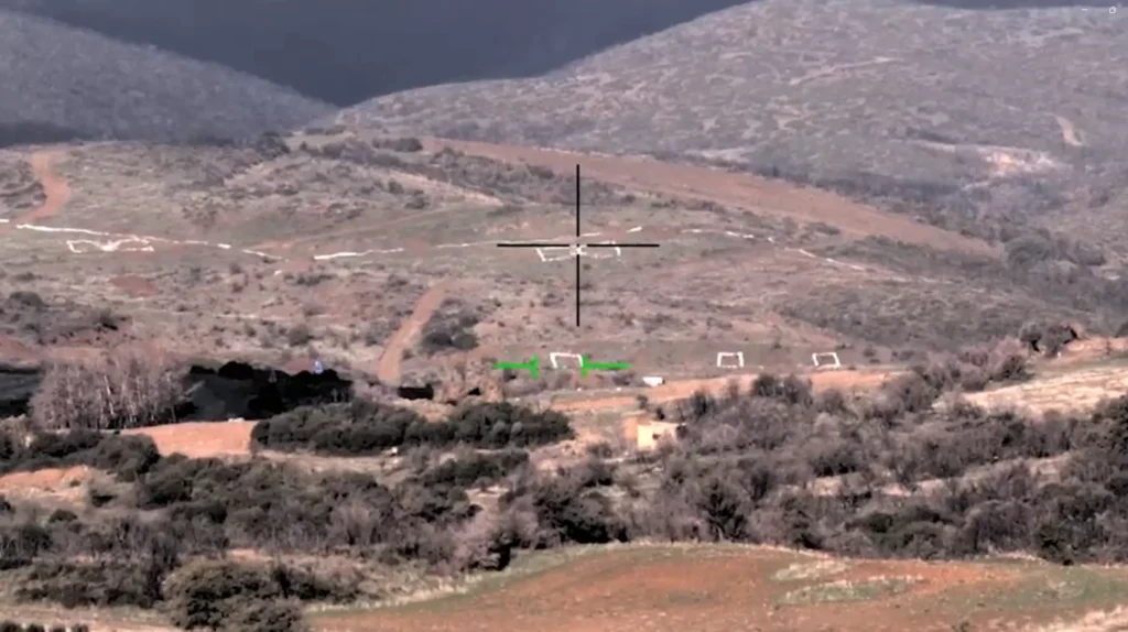 To Drone «ΚΕΡΒΕΡΟΣ» της ALTUS έδειξε τα δόντια του σε άσκηση του ΕΣ φορτωμένο με 2 αντιαρματικούς AKERON MP + Βίντεο