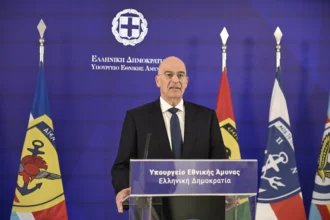 ΥΕΘΑ Δένδιας: «Το Αιγαίο θα το κλείσουμε από τη στεριά» - Νέα «αιρετική» προσέγγιση στην άμυνα της χώρας