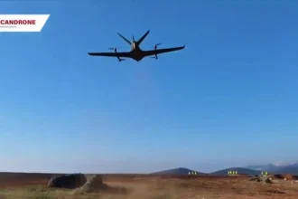 Το Aquila της ελληνικής Ucandrone δοκιμάστηκε σε ρόλο «ιπτάμενου ματιού» για το πυροβολικό