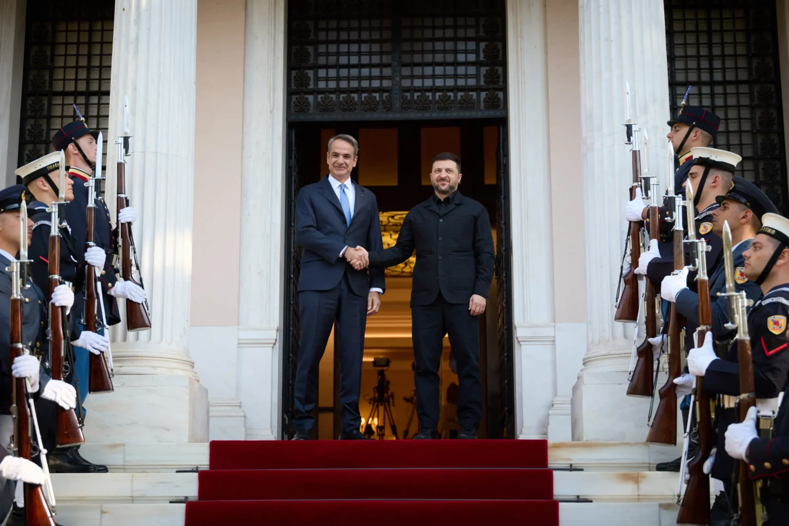 Ελλάδα–Ουκρανία: Συμφωνία ενέργειας με ευκαιρία συνεργασίας στα USV και σε νέα Ουκρανικά δοκιμασμένα όπλα