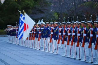 Ιστορική σύσφιξη αμυντικών δεσμών Ελλάδας–Ιαπωνίας: Οι κρίσιμες συζητήσεις Δένδια στο Τόκιο για αυξημένη στρατιωτική συνεργασία