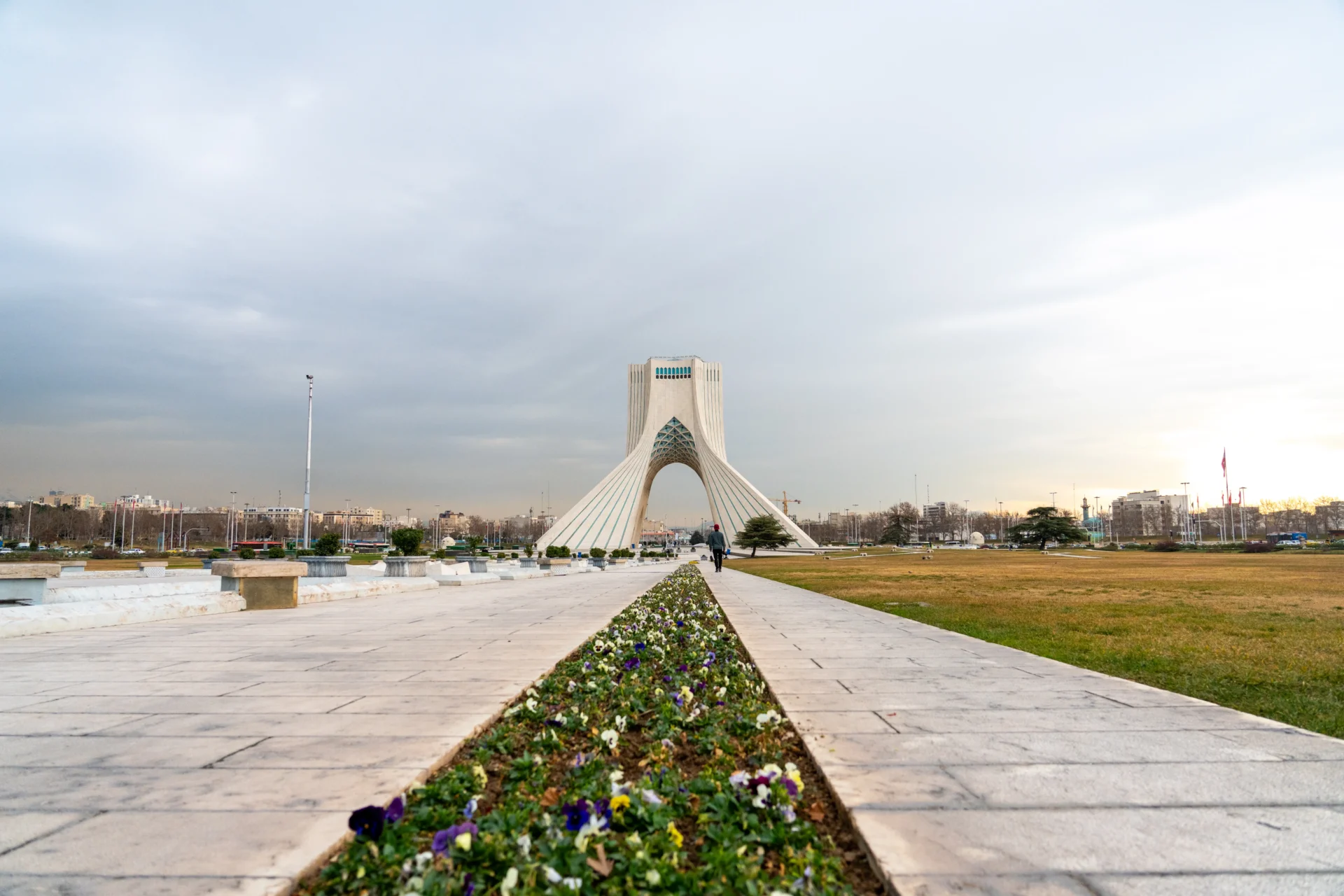 Ιράν 2026: Στο χείλος της αβύσσου – Η Ανατομία μιας εξέγερσης, o Μαδούρο και το επικίνδυνο αίνιγμα της επόμενης μέρας μέσω ΗΠΑ