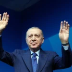 Πήρε φόρα... ο Ερντογάν: «Θα καούν τα χέρια όσων αγγίξουν την Τουρκία» – Βλέμμα σε Ελλάδα, Κύπρο, Ισραήλ