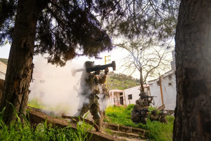 Σκληρή προειδοποίηση Κατς στον ηγέτη της Χεζμπολάχ, Ναΐμ Κασέμ: «Δεν θα ζήσεις αρκετά για να δεις τι έρχεται»