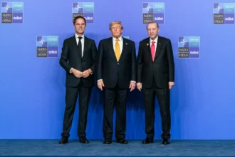 Πολεμικό ανακοινωθέν Τραμπ: Προαναγγέλλει νέα πλήγματα Σήμερα κατά του Ιράν και επαναφορά του ναυτικού αποκλεισμού