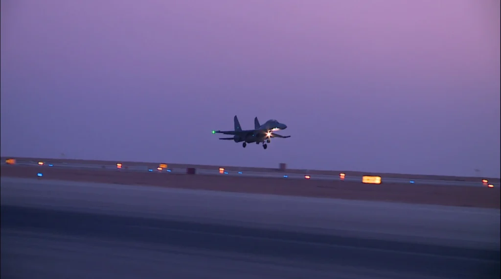 Κινεζικά μαχητικά J-16 αντιμέτωπα με Rafale της Αιγύπτου | Άσκηση «Αετοί του Πολιτισμού 2026»