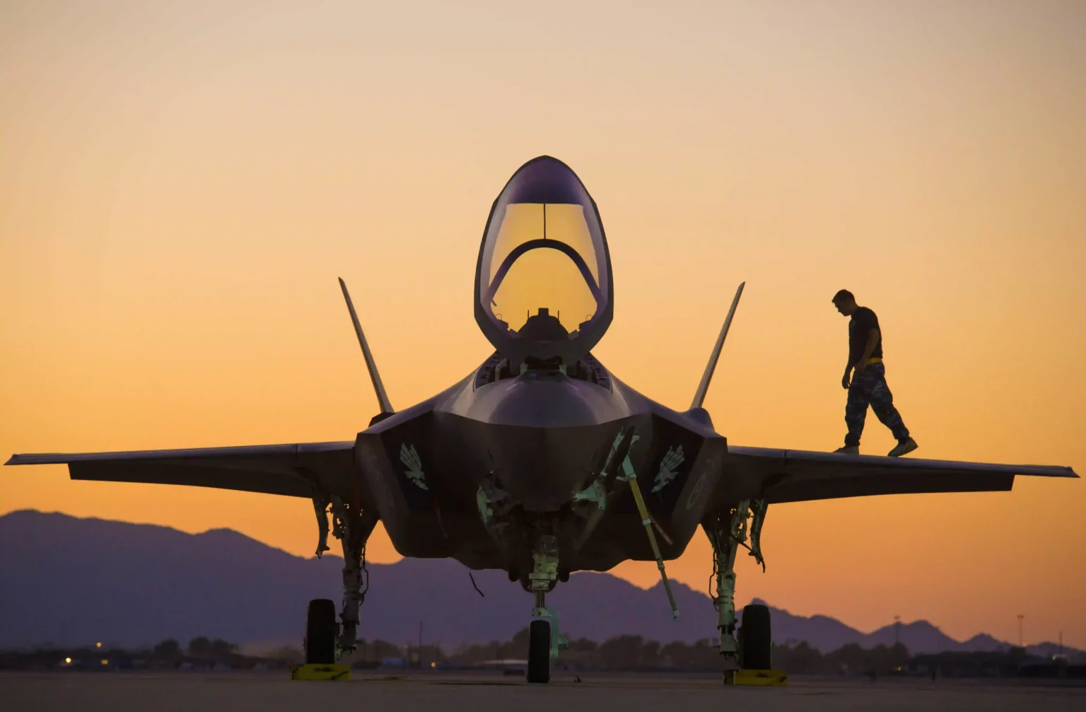 F-35: Εξαρτήματα stealth κατέληξαν στο Χονγκ Κονγκ – Συναγερμός για την ασφάλεια του προγράμματος