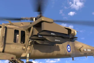 Κοντινή λήψη AHM-2X σε pylon ελικοπτέρου Black Hawk