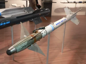 AIM-9 – οπλισμός αεροσκαφών