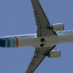 Αεροσκάφος Boeing 737 MAX 8 της flydubai κατά την απογείωση