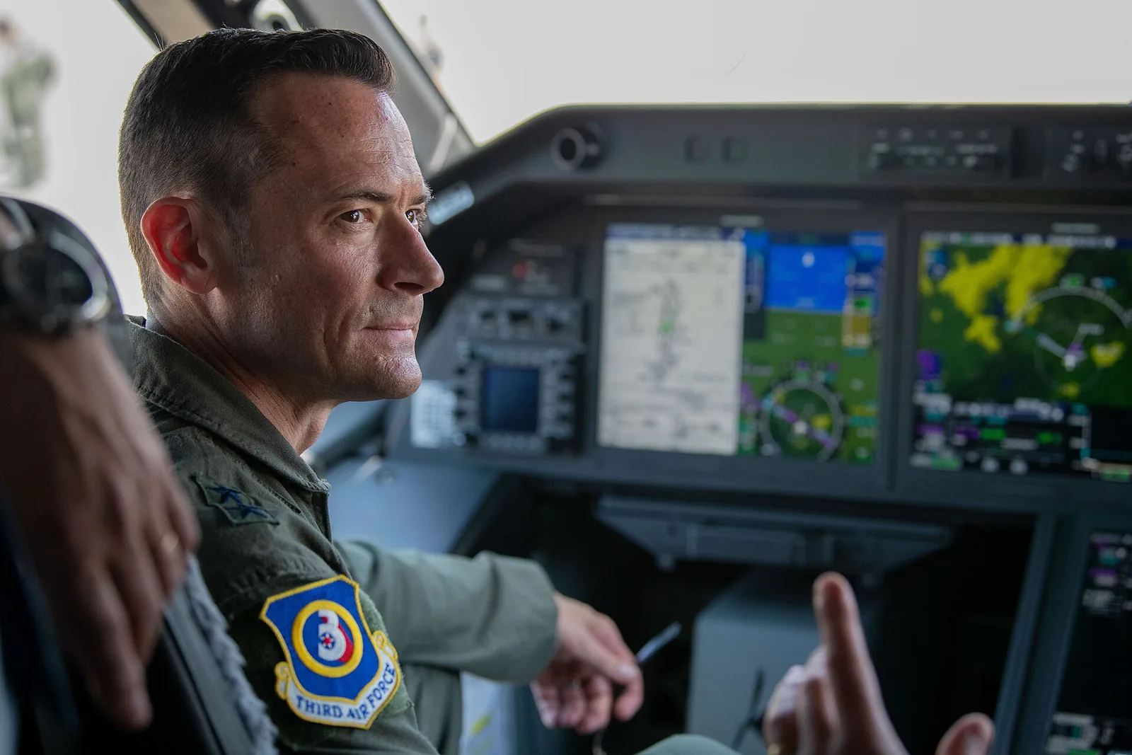 Πιλοτήριο πορτογαλικού KC-390 στην Αεροπορική Βάση 11 της Μπέζα