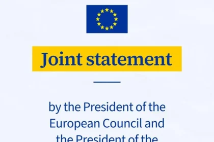 Κάρτα με τη σημαία της ΕΕ και την επιγραφή Joint statement by the President of the European Council and the President of the European Commission