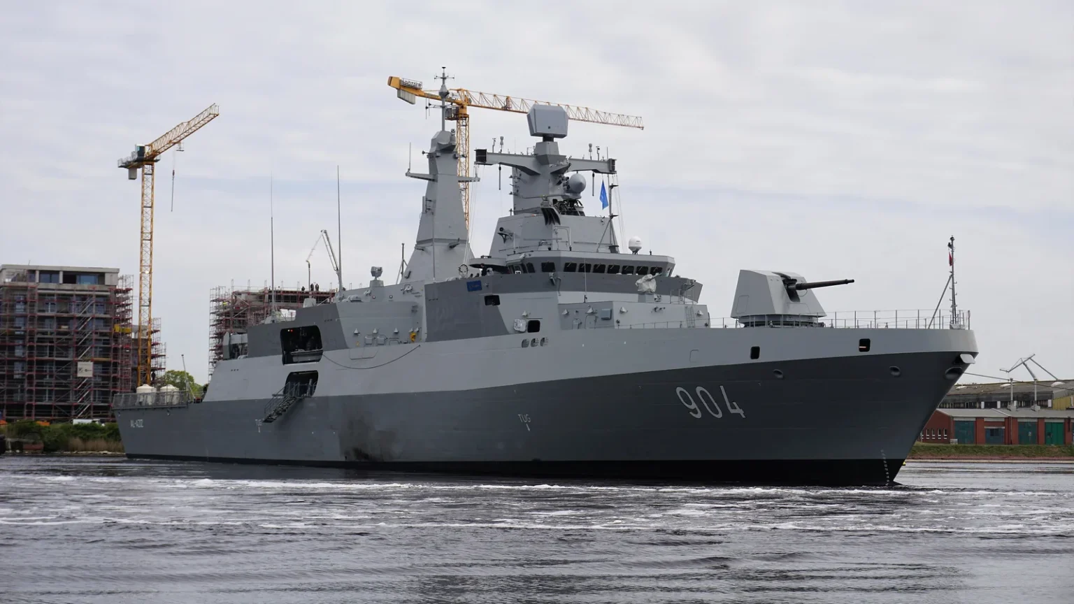 Η αιγυπτιακή φρεγάτα MEKO A-200 Al-Aziz στο Βίλχελμσχαφεν