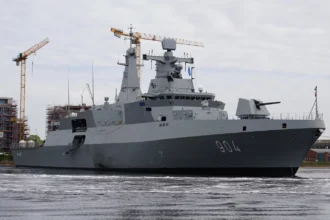 Η αιγυπτιακή φρεγάτα MEKO A-200 Al-Aziz στο Βίλχελμσχαφεν