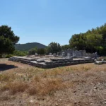 Ερείπια του ναού της Νεμέσεως και του ναού της Θέμιδος στον Ραμνούντα Αττικής