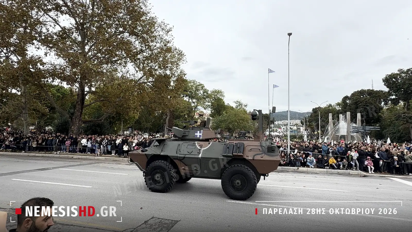 Το θωρακισμένο M1117 με ιστό αισθητήρων