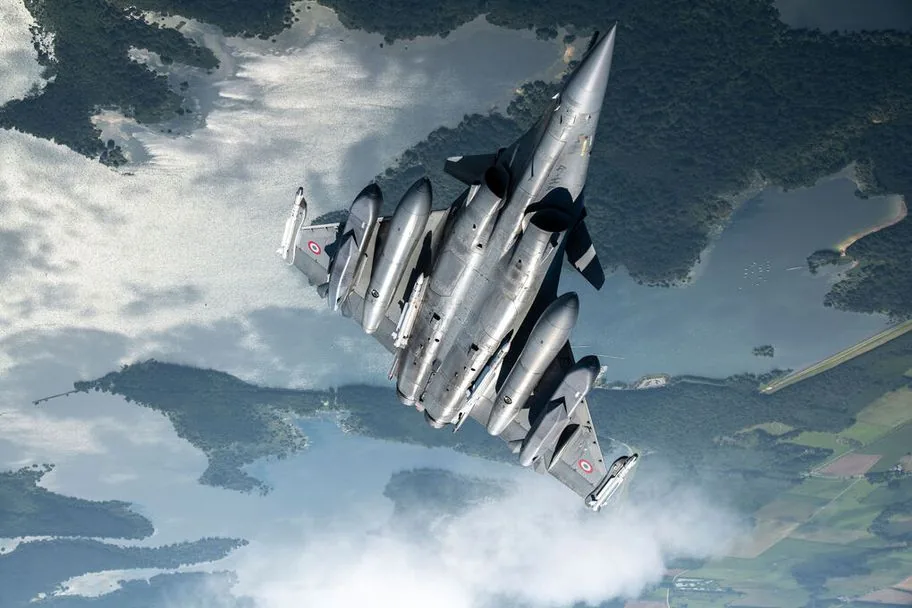 Rafale σε πτήση, φορέας του SCALP