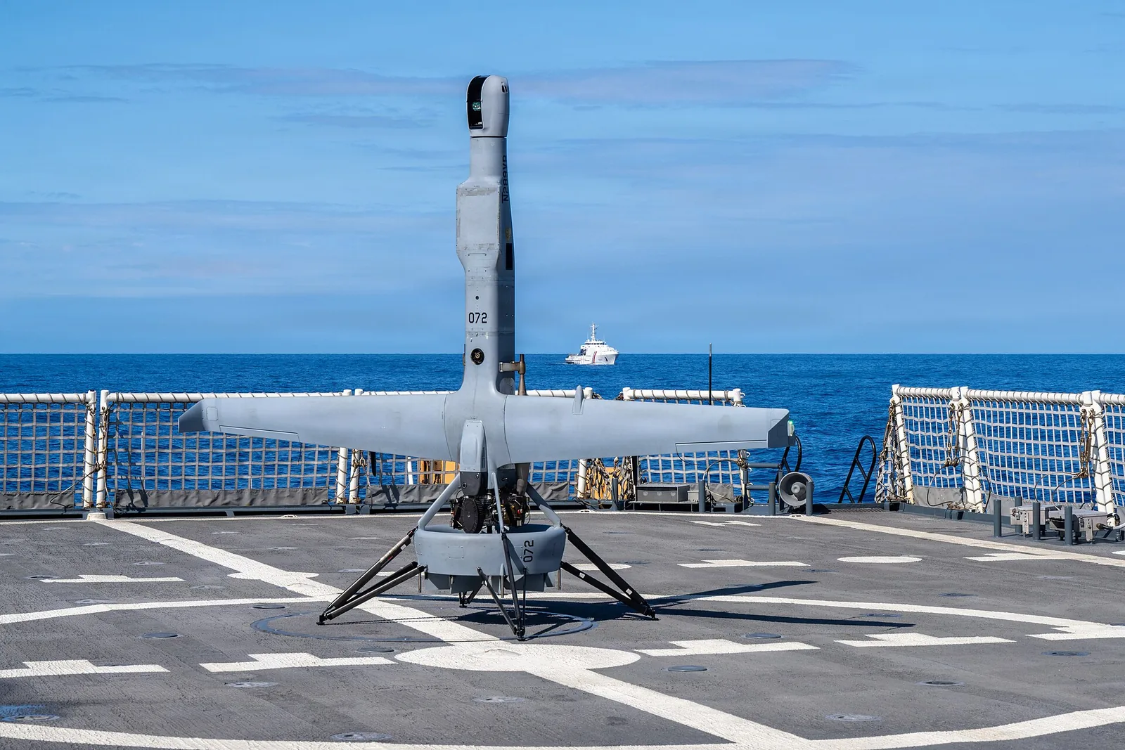 V-BAT της Shield AI σε κατάστρωμα πλοίου στη RIMPAC 2026