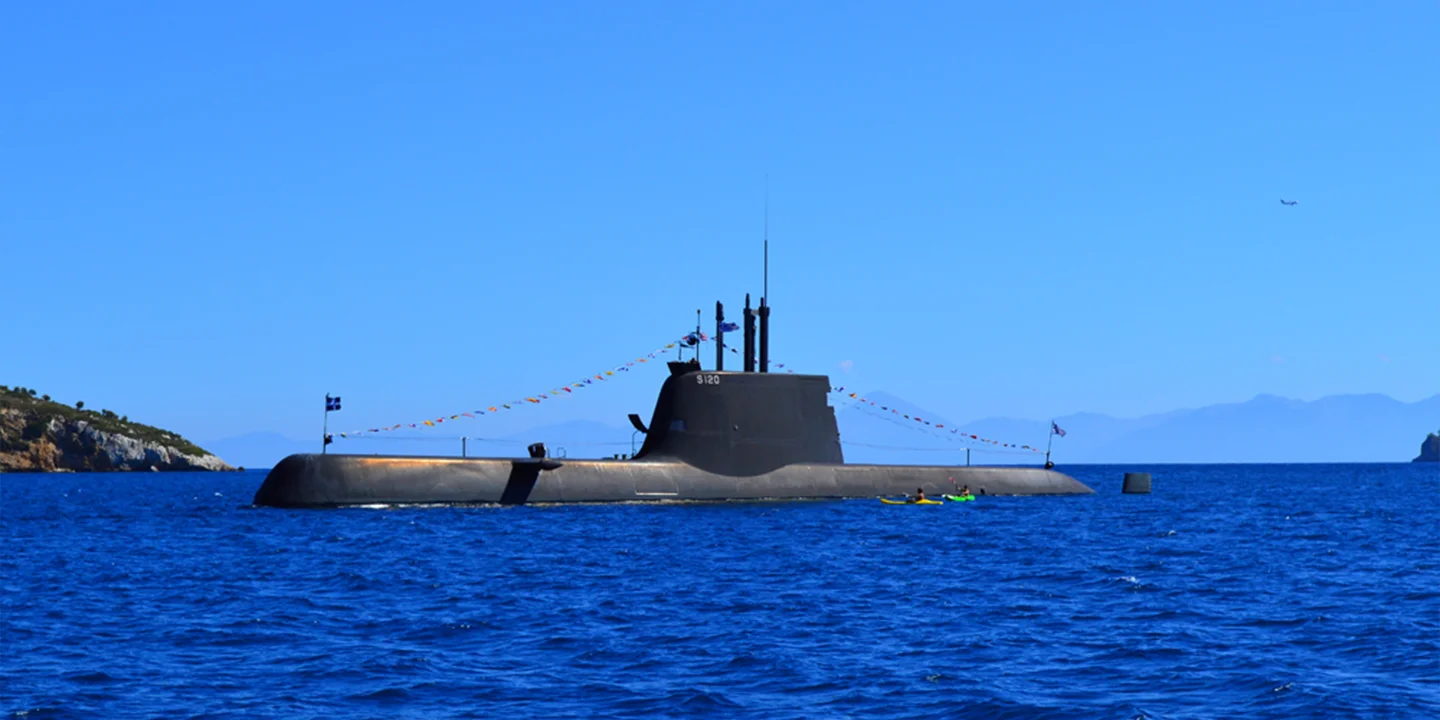 Το υποβρύχιο «Παπανικολής» (S-120) τύπου 214 του Πολεμικού Ναυτικού